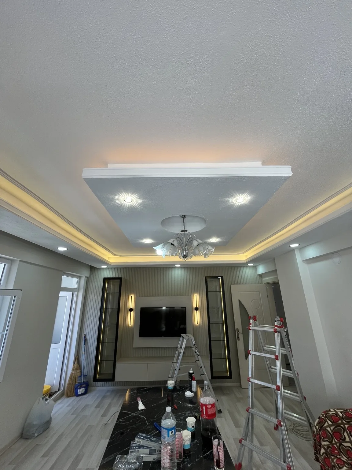 Canlı Elektrik - İç mekan LED aydınlatma
