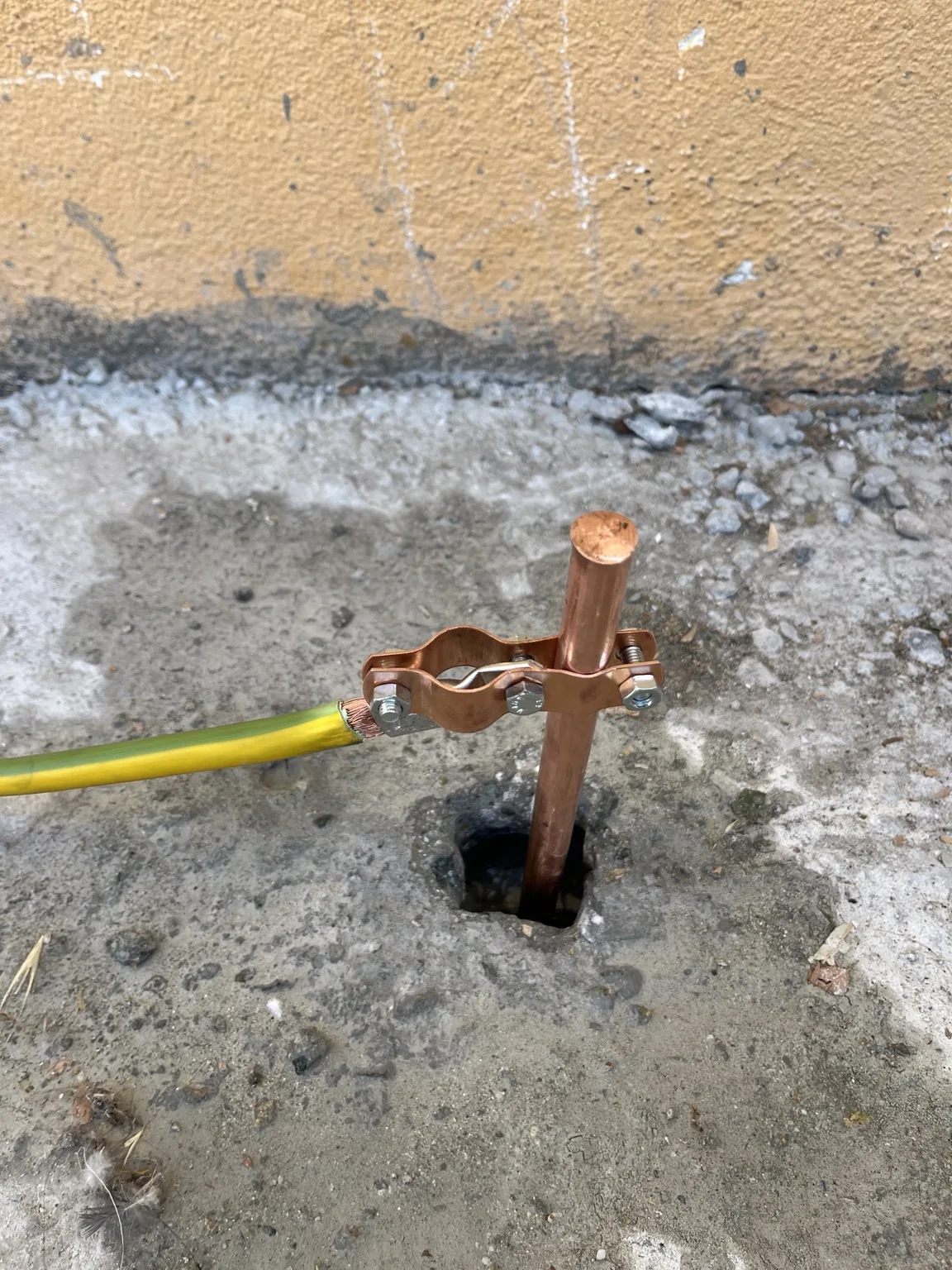 Canlı Elektrik - Topraklama uygulaması
